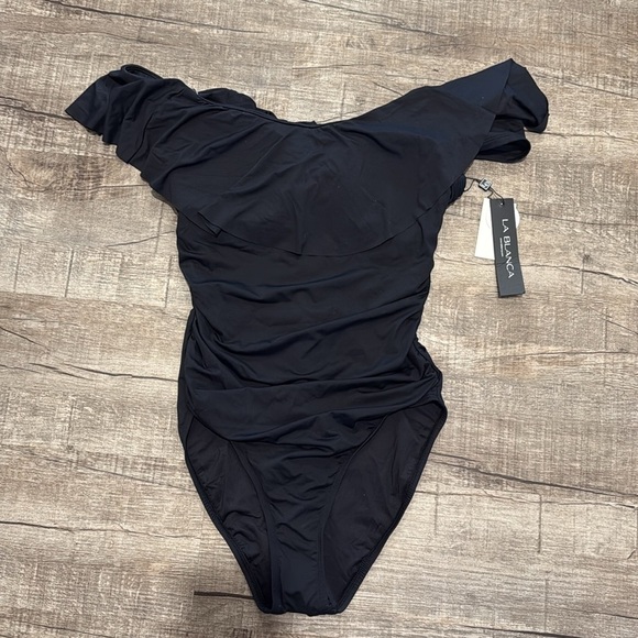 NWT!! La Blanca - Island Goddess Off Shoulder Ruffle One Piece - Black - Size 12 - Picture 3 of 8